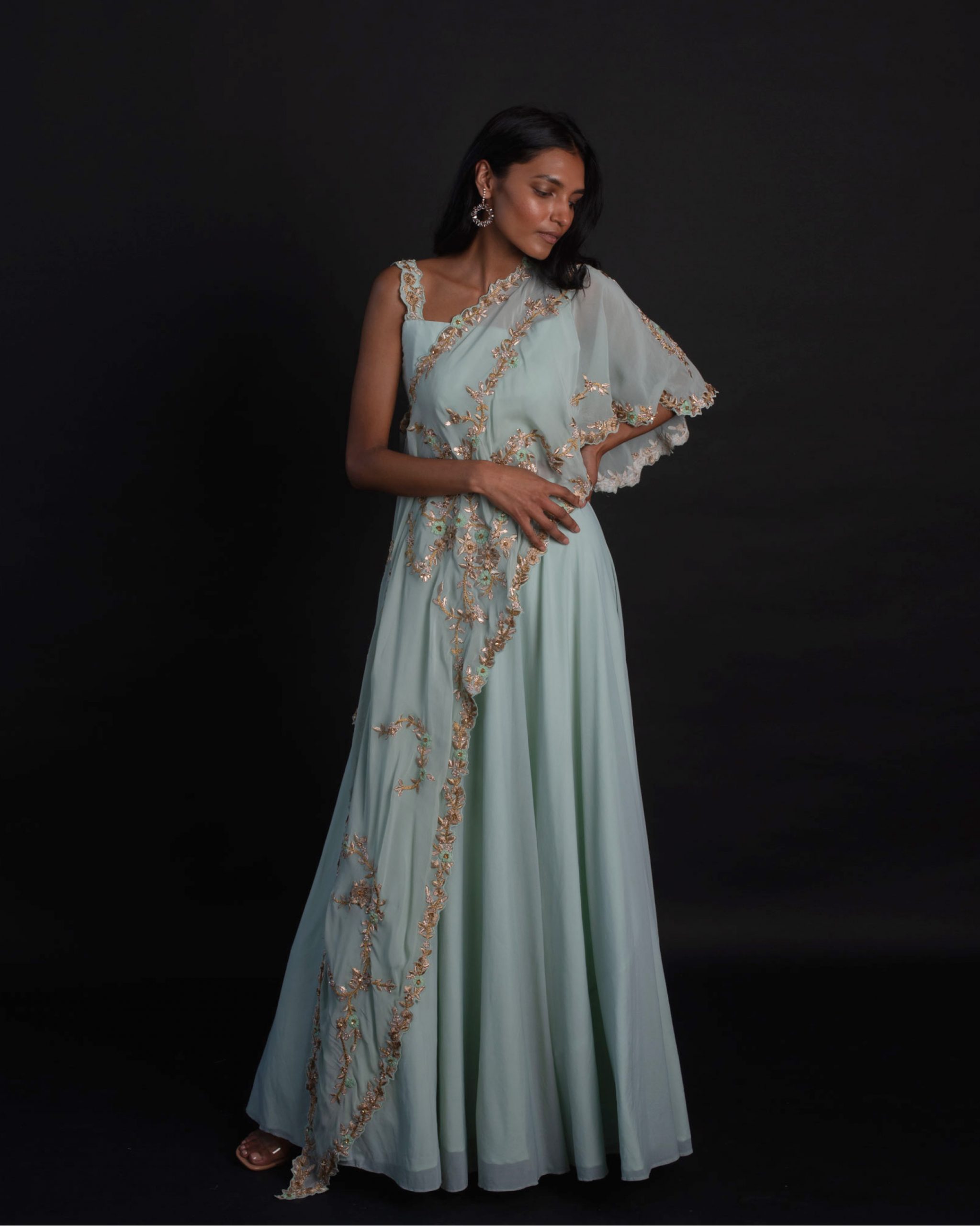 11.12.19_Kismat-other-way-to-style-lengha-scaled-1.jpg