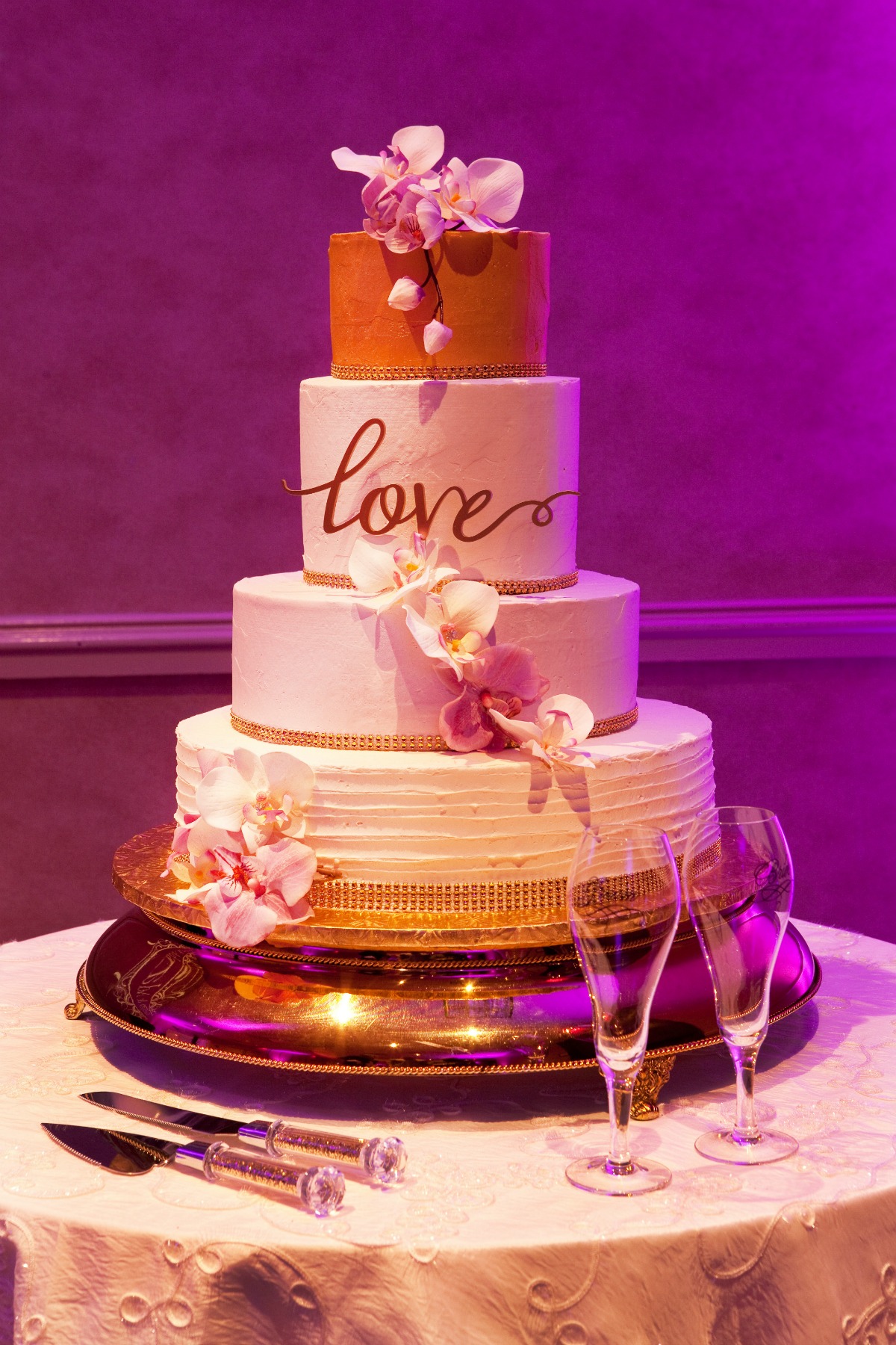 Atlanta-Room-Cake-Detail.jpg