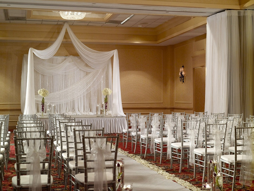 Wed-Ceremony_atlantaairportmarriott012012.jpg